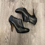 Load image into Gallery viewer, Via Spiga Leather Ankle Heeled SHOES 7.5
