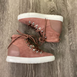 Load image into Gallery viewer, Steve Madden Suede Sneakers SHOES 8.5
