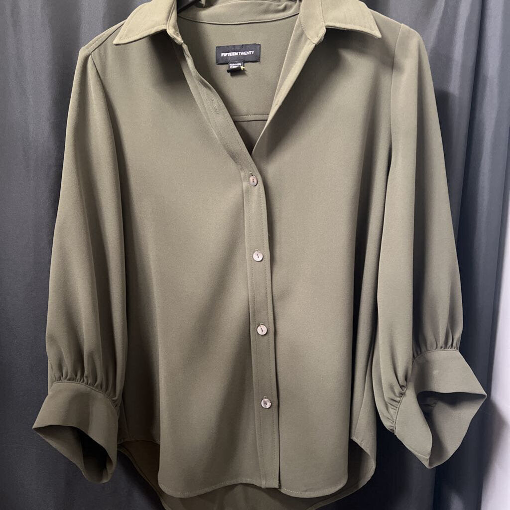 Fifteen Twenty Button Up LS TOPS M