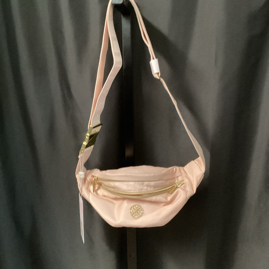 Lilly Pulitzer NWT Fanny Pack Cross HANDBAGS S