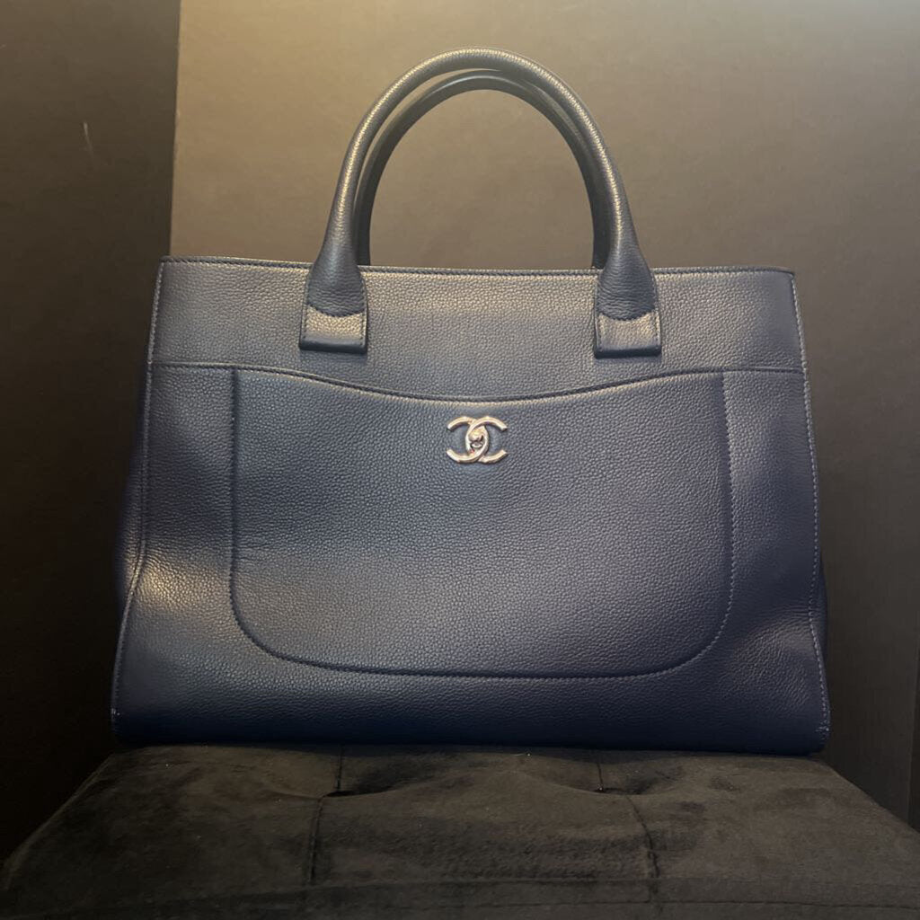 Chanel Executive Tote HANDBAGS Lg