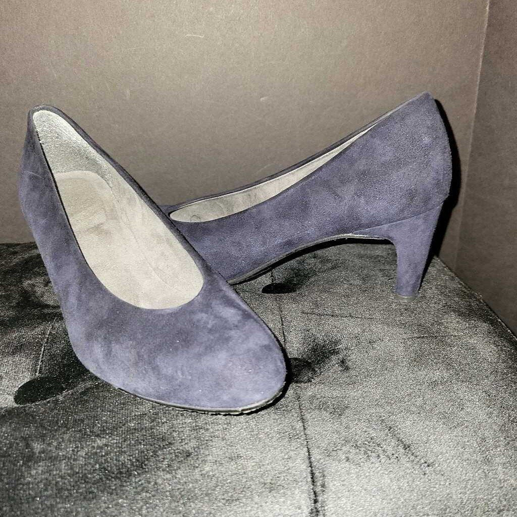 Stuart Weitzman Velvet Pumps SHOES 8.5