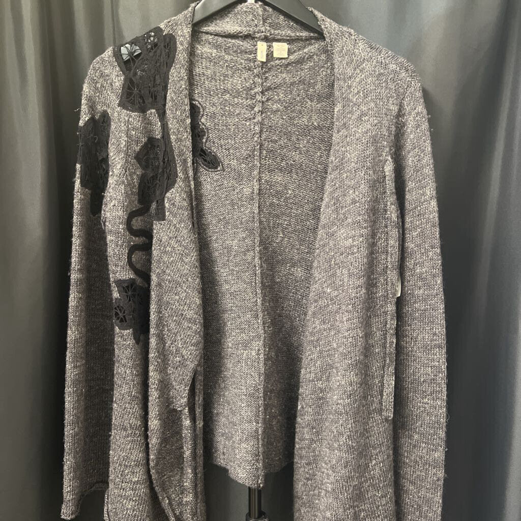 Moth Lace Cut Out Details LS Open Front SWEATERS M