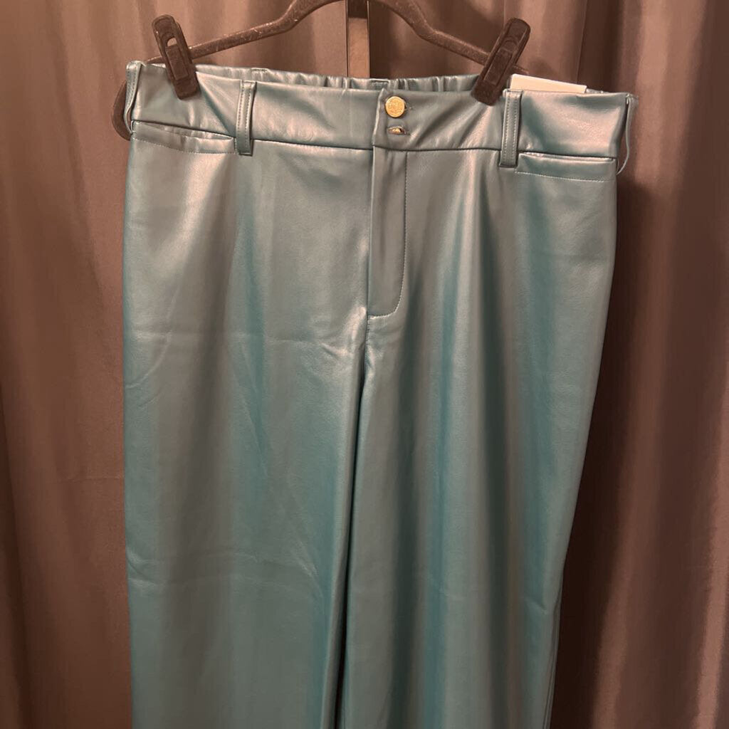 Chicos NWT Leather Wide Cropped PANTS 2.5