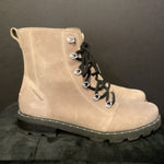 Load image into Gallery viewer, Sorel Flat Lace Up BOOTS 11
