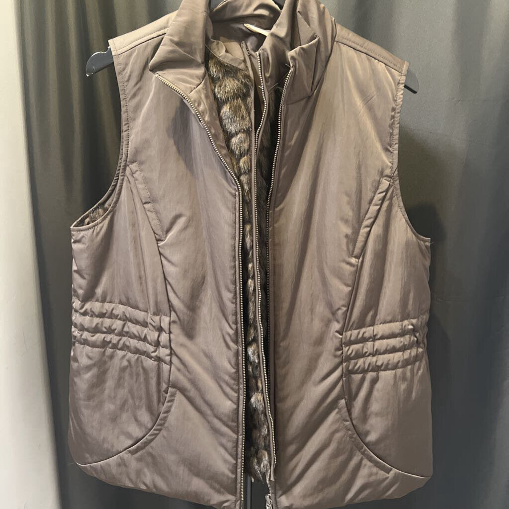 Chicos NWT 2Pc Vest /Faux Fur OUTERWEAR 2