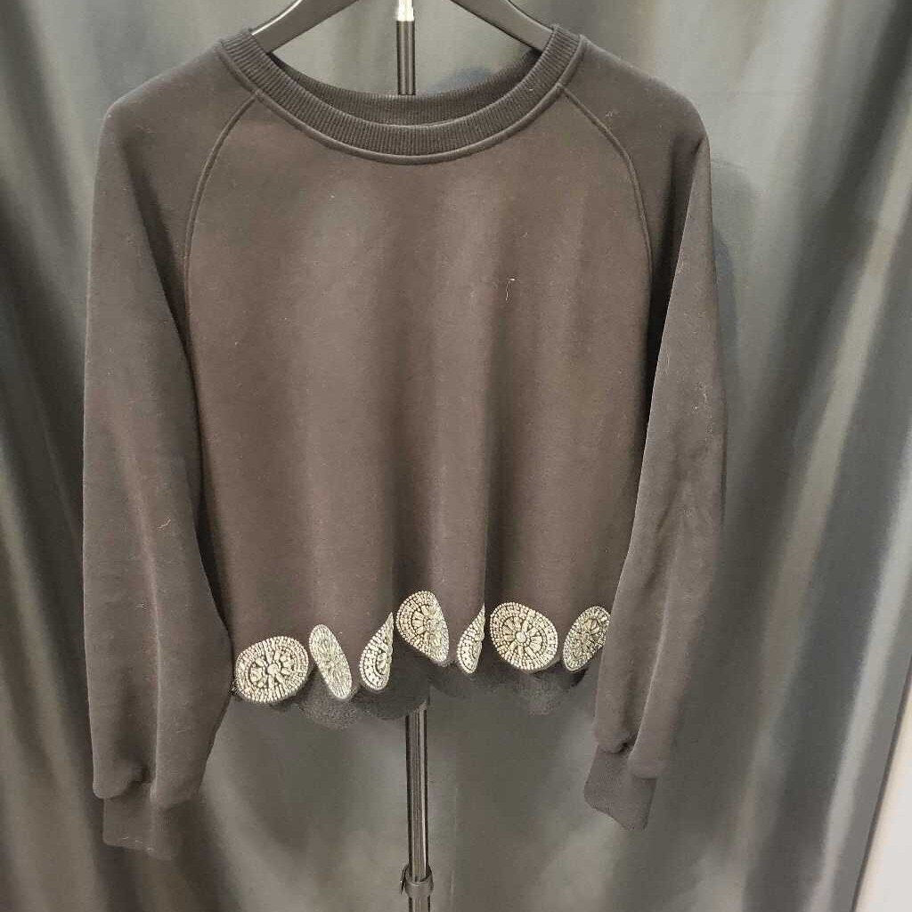 Canape Medallion Bottom Detail LS TOPS S