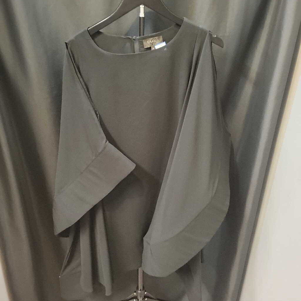 Gracia Structured Cape Batwing TOPS M