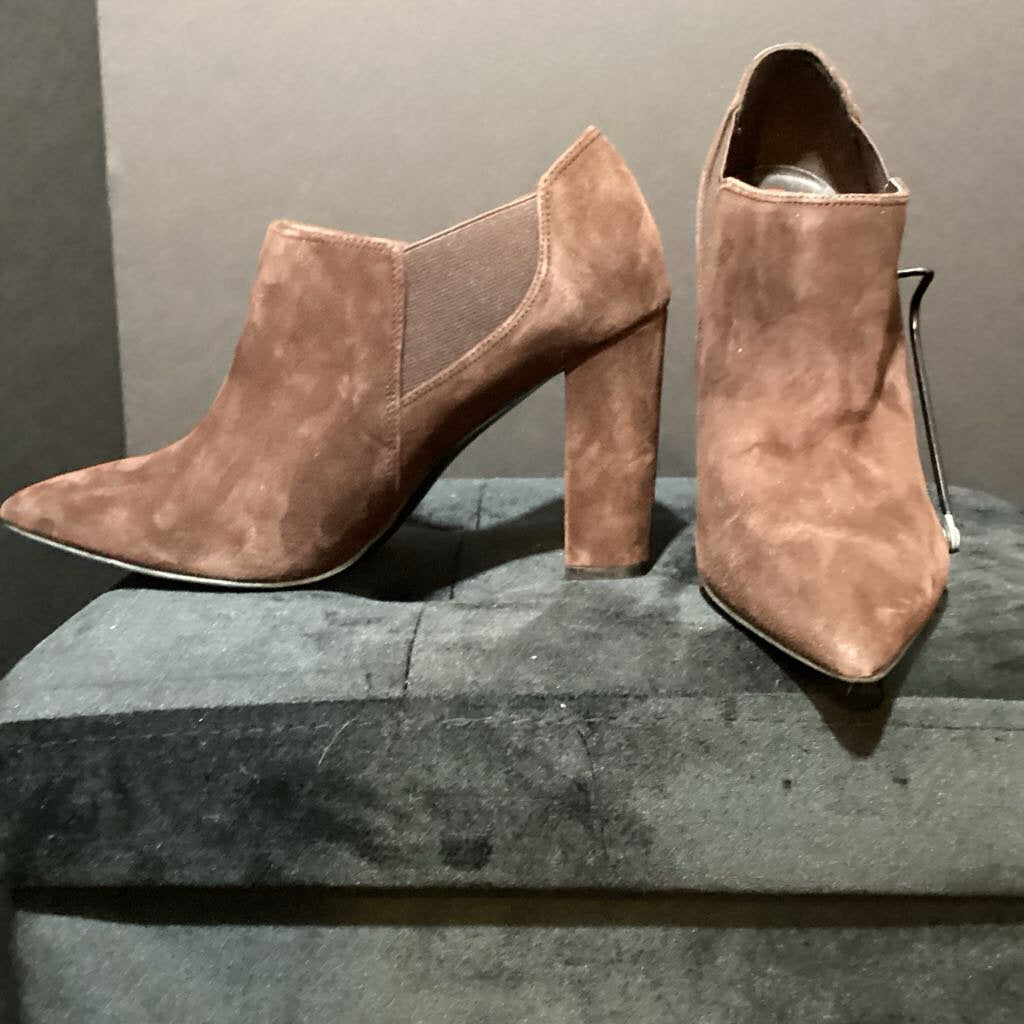 Marc Fisher Suede Pointed Toe Ankle Heeled BOOTIES 9.5