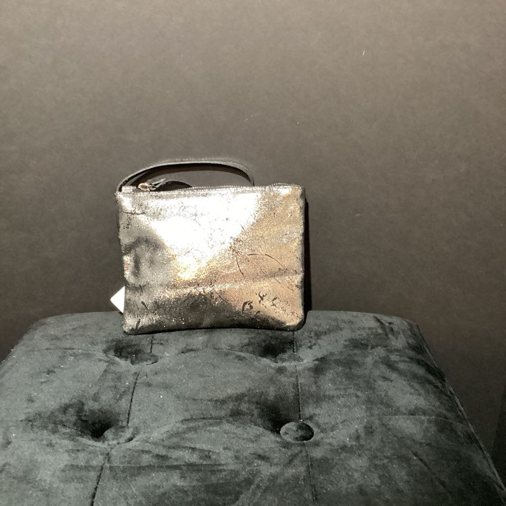 Eileen Fisher NWT Metallic Zip Wristlet ACCESSORIES S