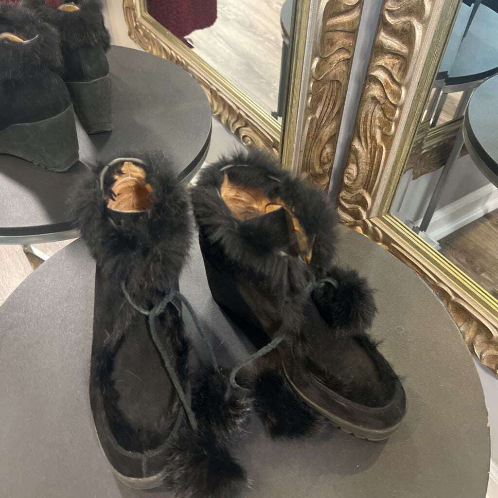 Coach Suede Fur w Pom Wedges BOOTIES 7.5