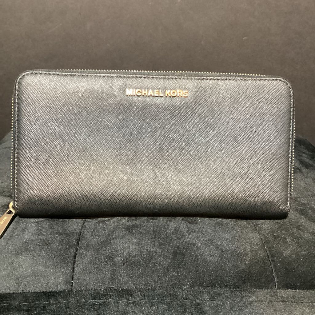 Michael Kors Saffiano Zip Around WALLETS XL