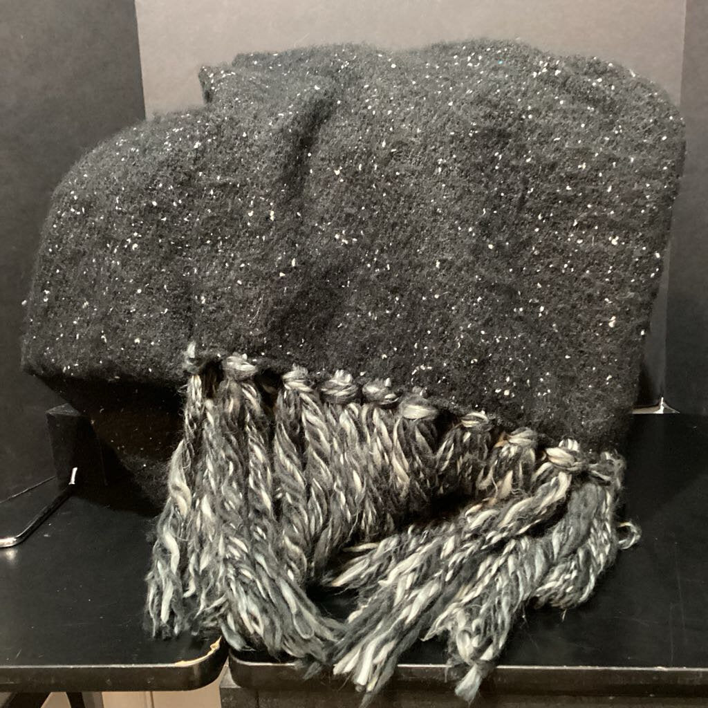 Anthropologie Oversized w Fringe SCARVES OS