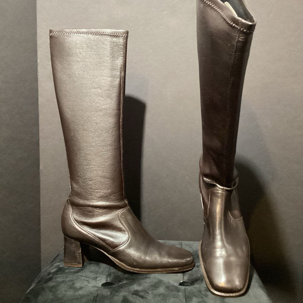 Prevata Tall Leather Heeled BOOTS 8