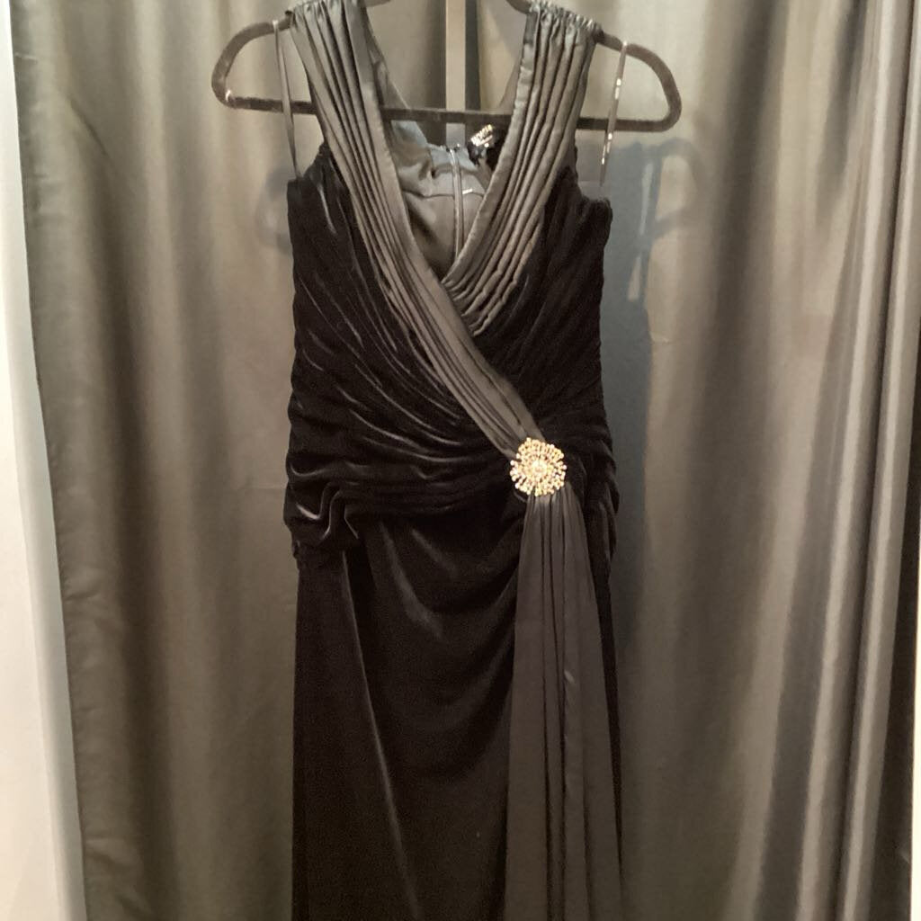 Tadashi Velvet Sleeveless Maxi EVENING S