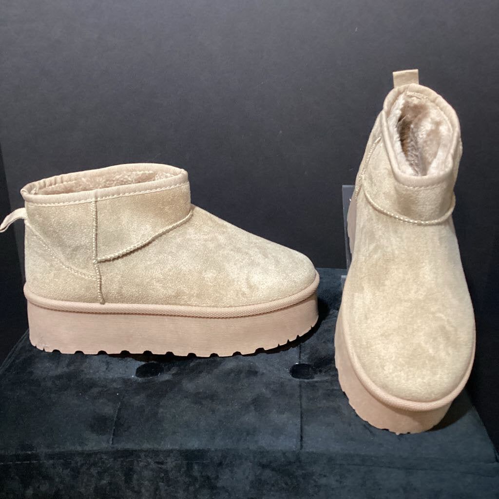 Olivia & Kate Suede Platform Ankle Ugg-Style BOOTIES 7.5