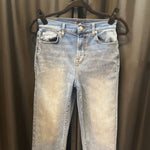 Load image into Gallery viewer, 7 for All Mankind Straight Leg Med Wash JEANS 26
