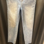Load image into Gallery viewer, 7 for All Mankind Straight Leg Med Wash JEANS 26
