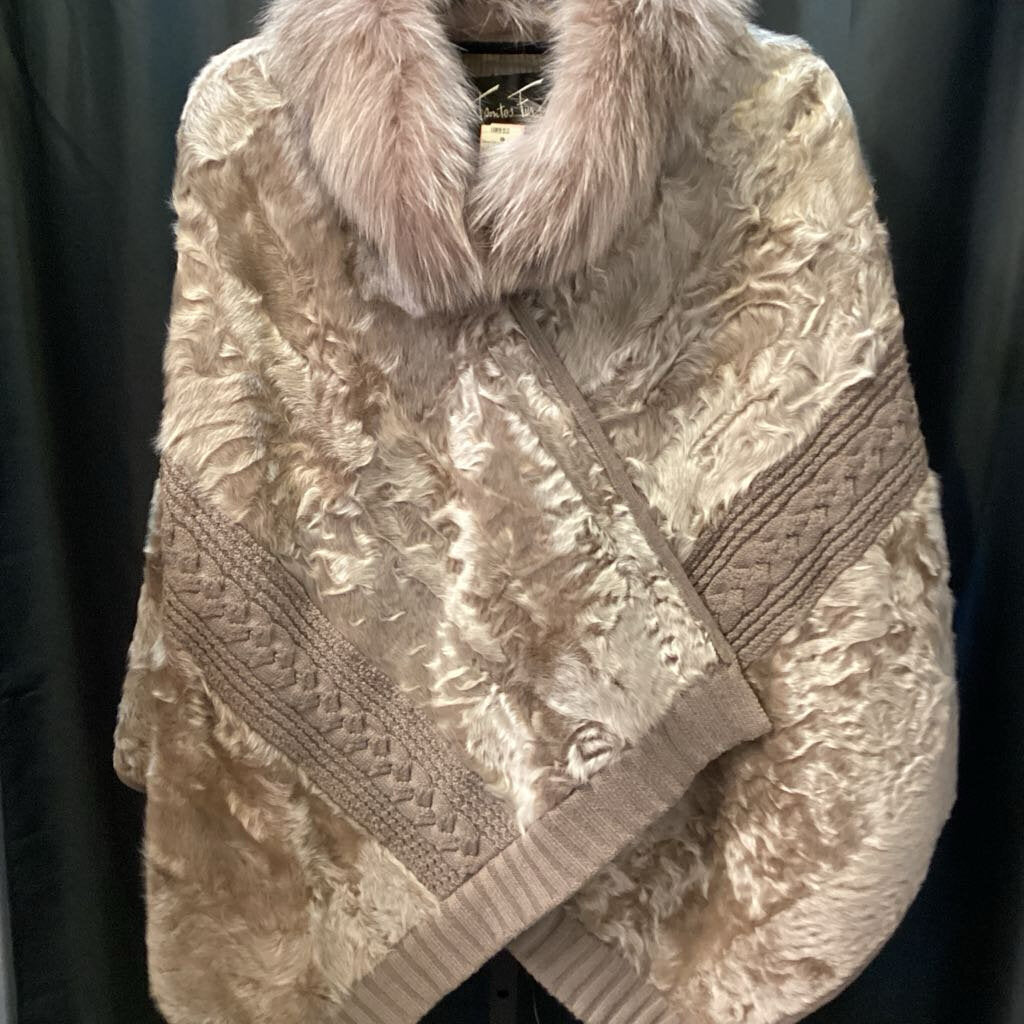 Taontos Furs Reversible Fur/Knit SS FURS OS