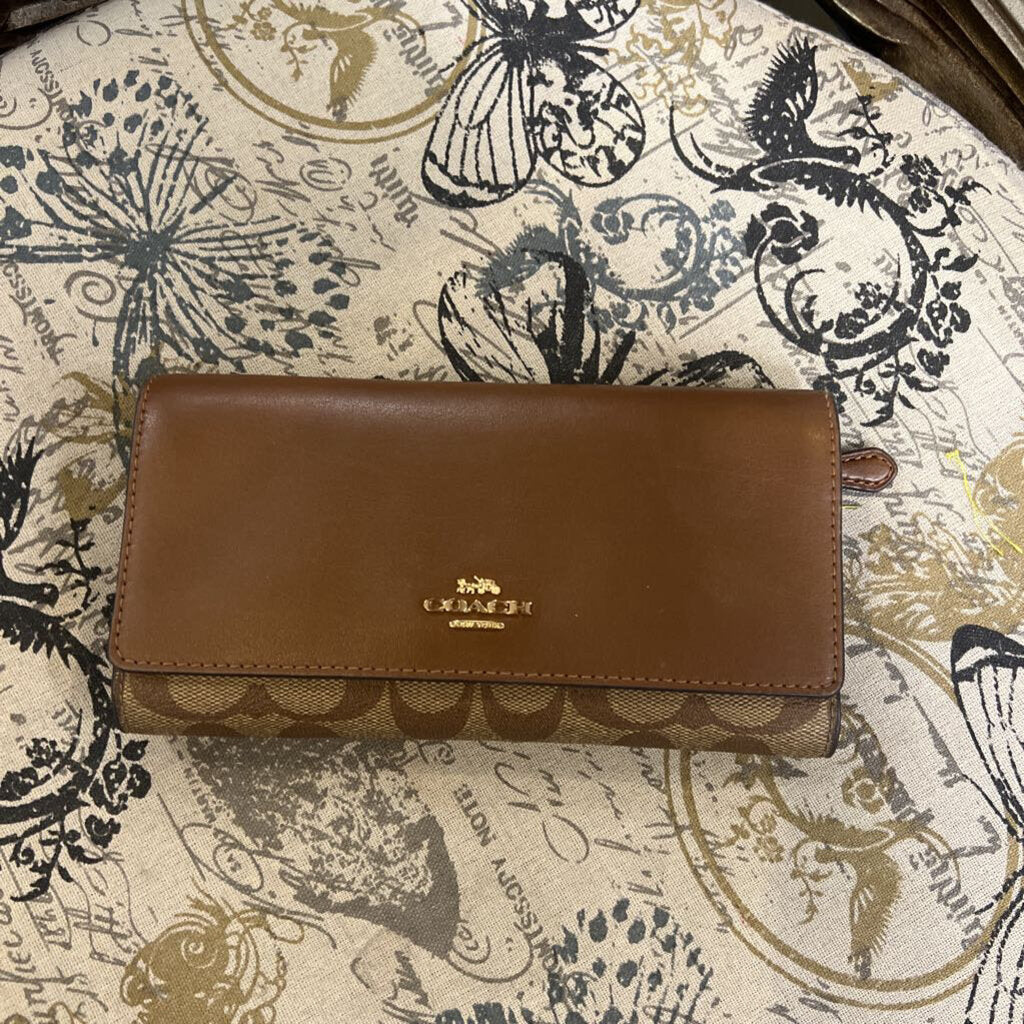 Coach Leather & Monogrammed Snap TriFold WALLETS M