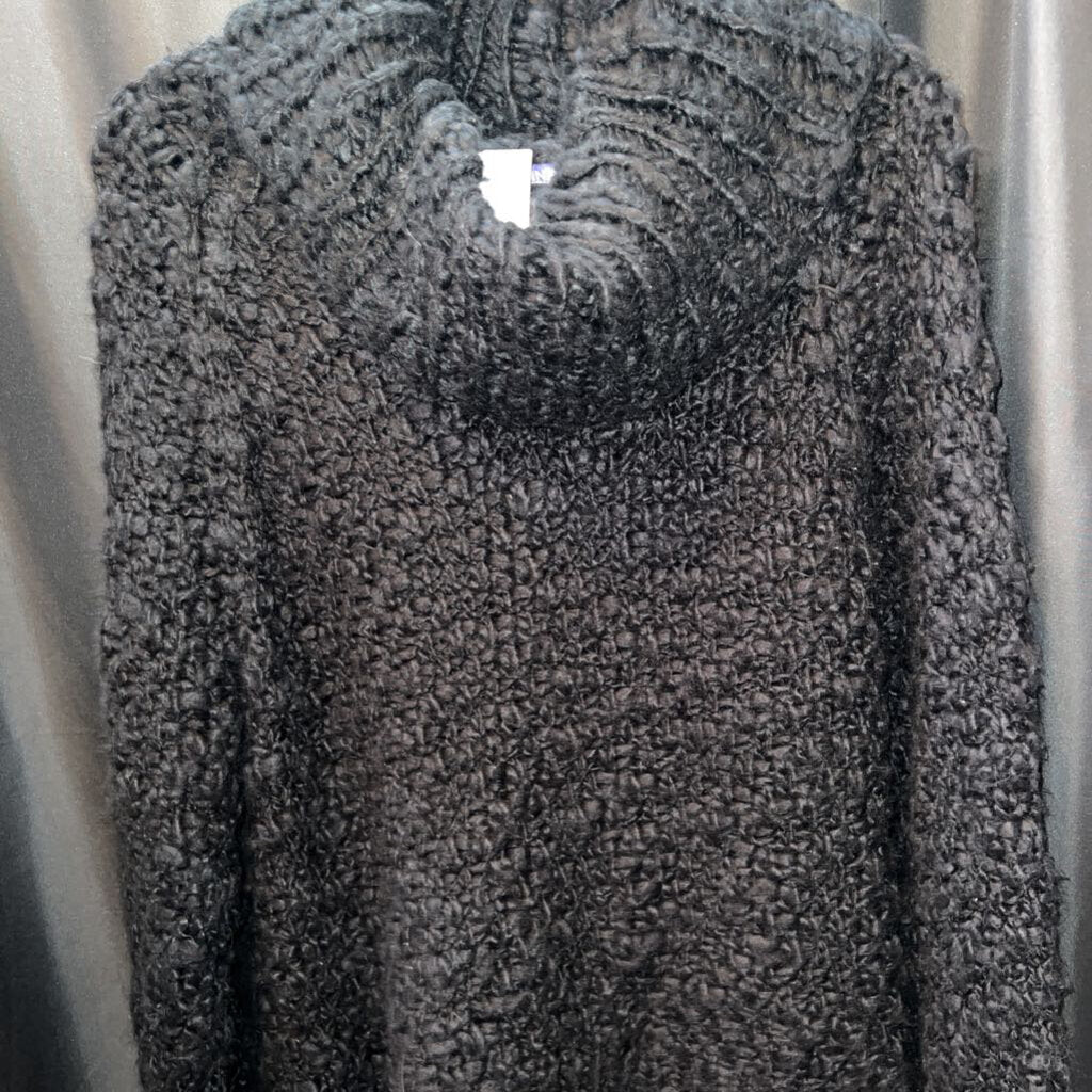 Vivienne Tam Chunky Knit Wide Turtleneck SWEATERS XL