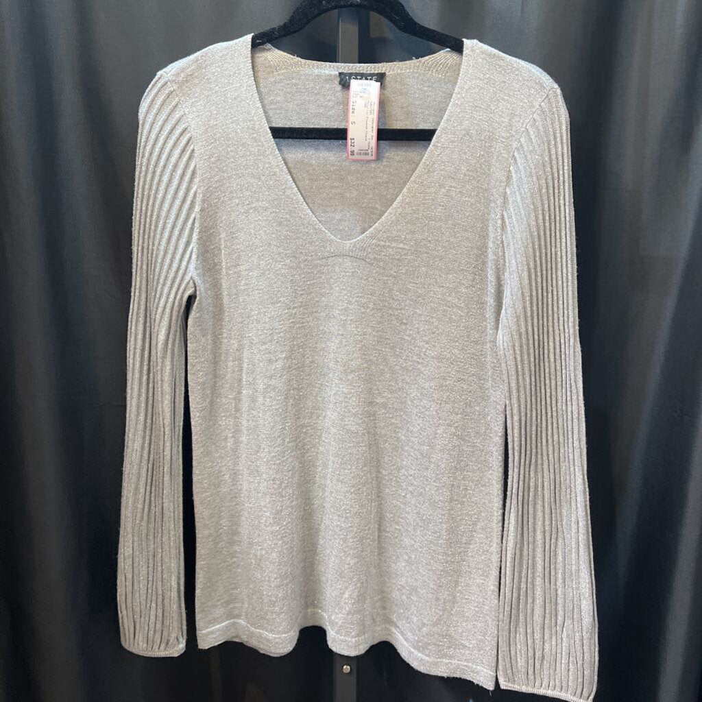 1 State Metallic Pleated Sleeve Vneck SWEATERS S