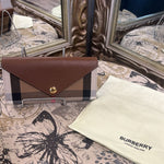 Load image into Gallery viewer, Burberry Halton WALLETS S
