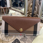 Load image into Gallery viewer, Burberry Halton WALLETS S
