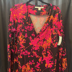 Load image into Gallery viewer, DVF LS Floral V Neck DRESSES 14

