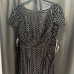 Load image into Gallery viewer, Kay Unger NWT Overlay DRESSES 6
