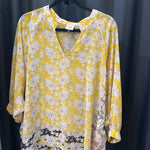 Load image into Gallery viewer, Cabi Floral Peasant TOPS L
