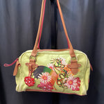 Load image into Gallery viewer, Longchamp Dragon Rare HANDBAGS S
