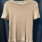Load image into Gallery viewer, Vince NWT Ribbed SS TOPS L
