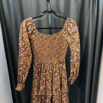 Load image into Gallery viewer, Avara NWT LS Leaf Print DRESSES XS
