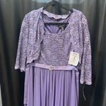 Load image into Gallery viewer, R&amp;M Richards NWT 2pc Lace Details EVENING 10
