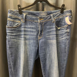 Load image into Gallery viewer, Lucky Brand Boyfriend JEANS 16
