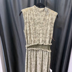 Load image into Gallery viewer, ASOS Dotted Print on Print DRESSES 8
