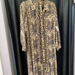 Load image into Gallery viewer, Chicos NWT Leopard/Lace Belted DRESSES 1.5
