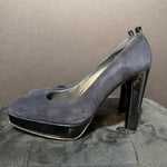 Load image into Gallery viewer, Stuart Weitzman Suede Pumps SHOES 6

