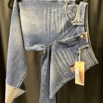 Load image into Gallery viewer, Risen NWT Cuffed JEANS 27
