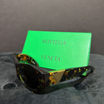Load image into Gallery viewer, Bottega Veneta W/CASE Tortoise Acetate Sunnies ACCESSORIES
