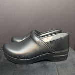 Load image into Gallery viewer, Dansko Leather Clog SHOES 39
