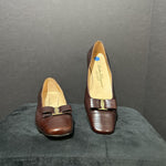Load image into Gallery viewer, Ferragamo Embossed Logo Bow SHOES 11
